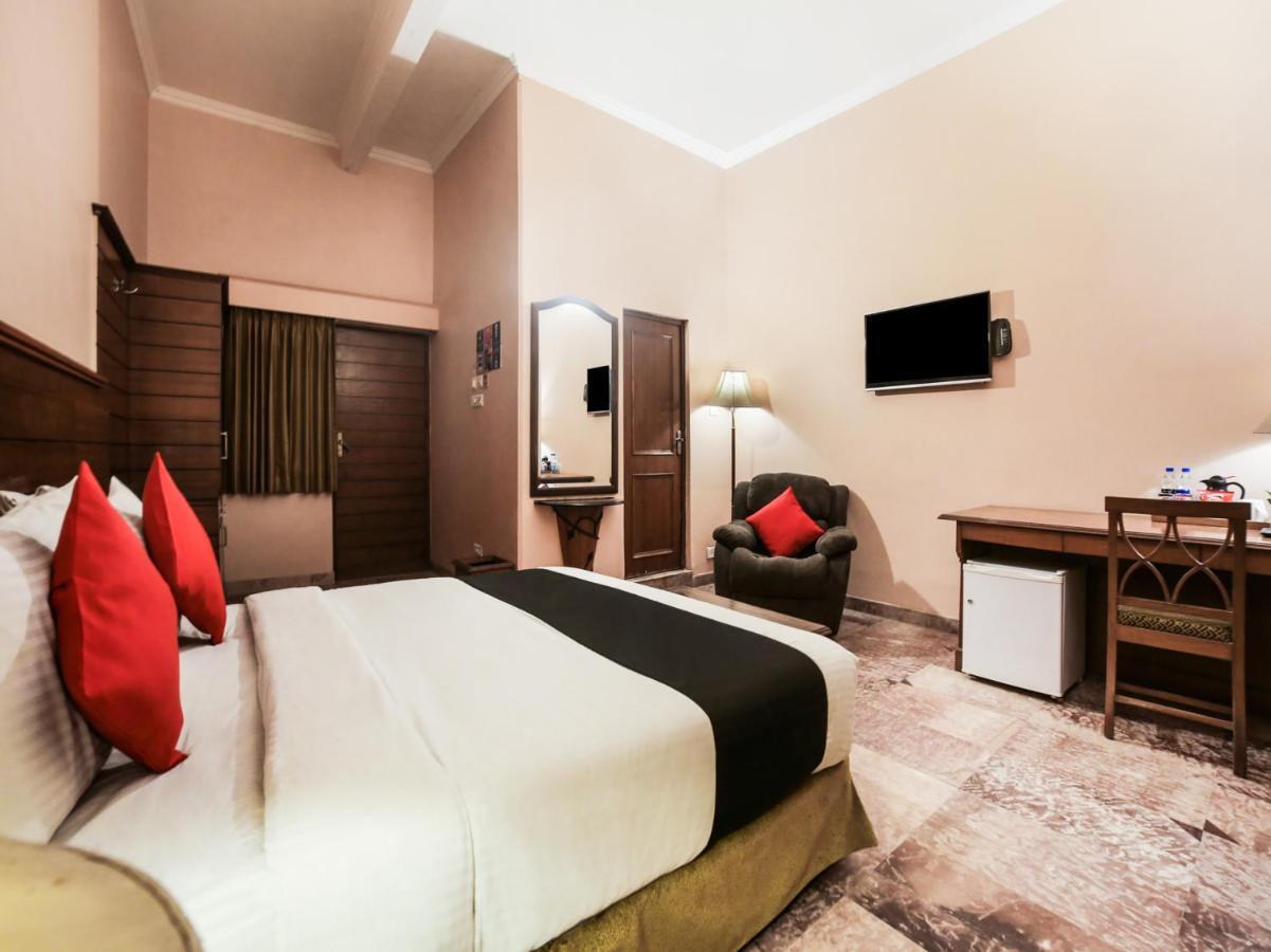 Capital O 10953 Dayal Lodge - A Boutique Hotel Agra  Eksteriør billede