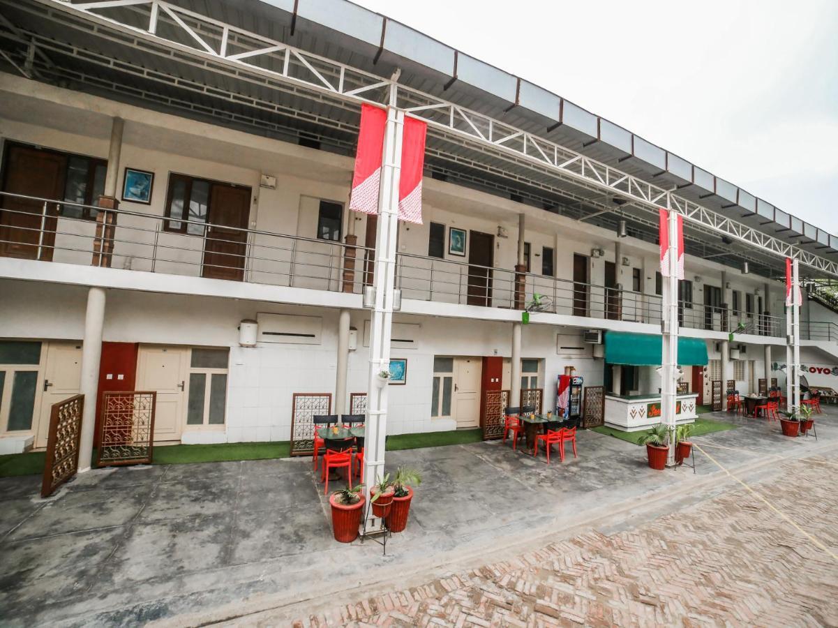 Capital O 10953 Dayal Lodge - A Boutique Hotel Agra  Eksteriør billede