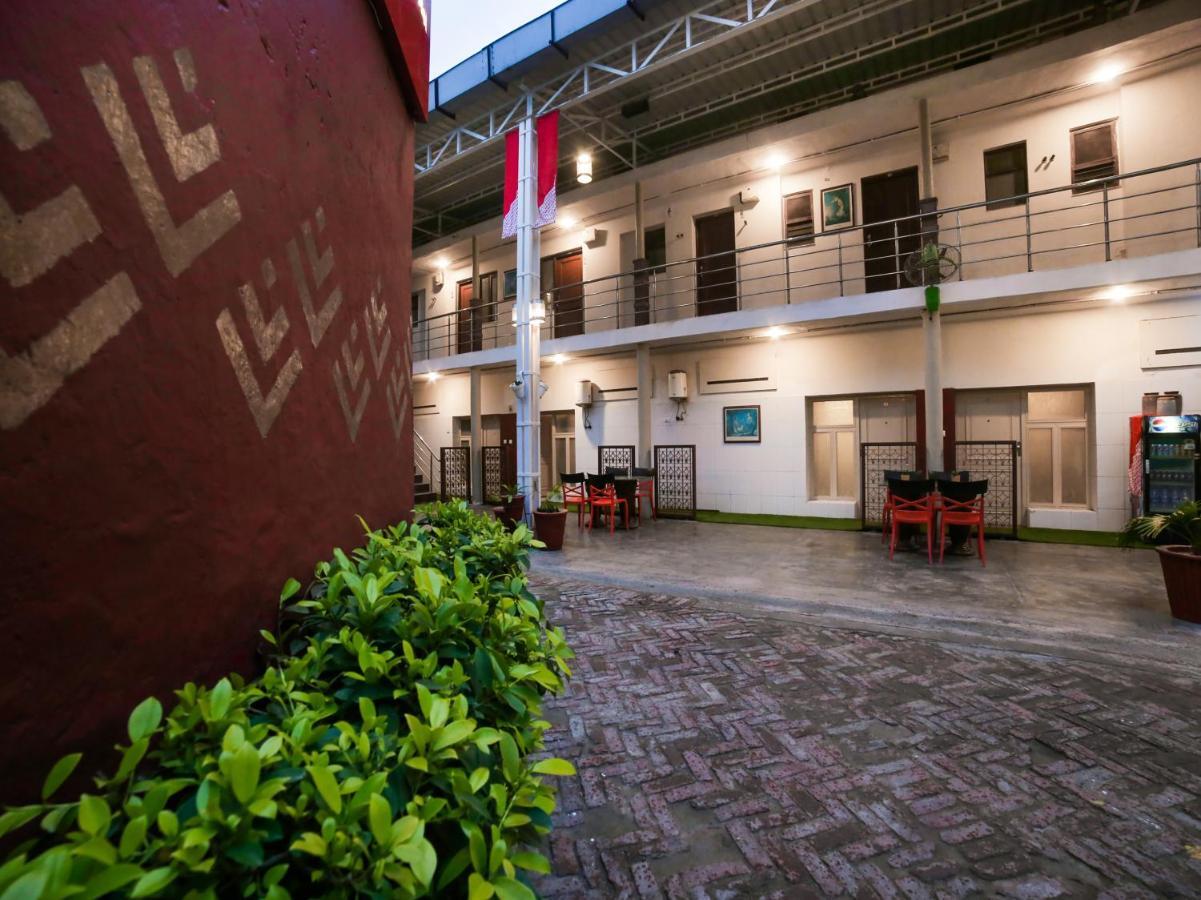 Capital O 10953 Dayal Lodge - A Boutique Hotel Agra  Eksteriør billede